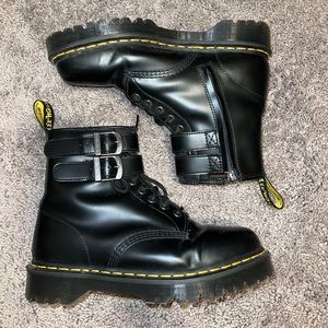 Womens Doc Martens 11